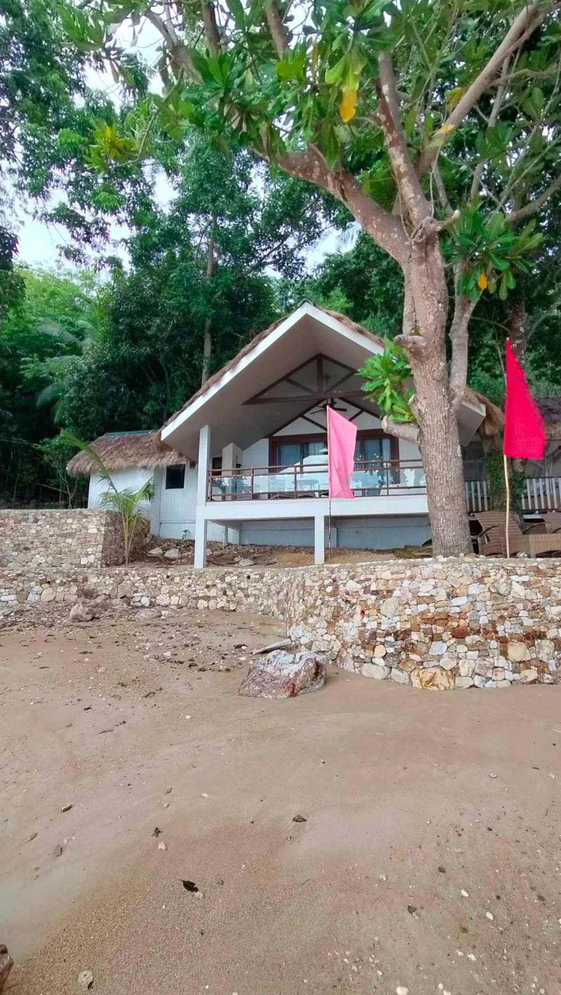 Alam Indah Beach Resort Busuanga Luaran gambar