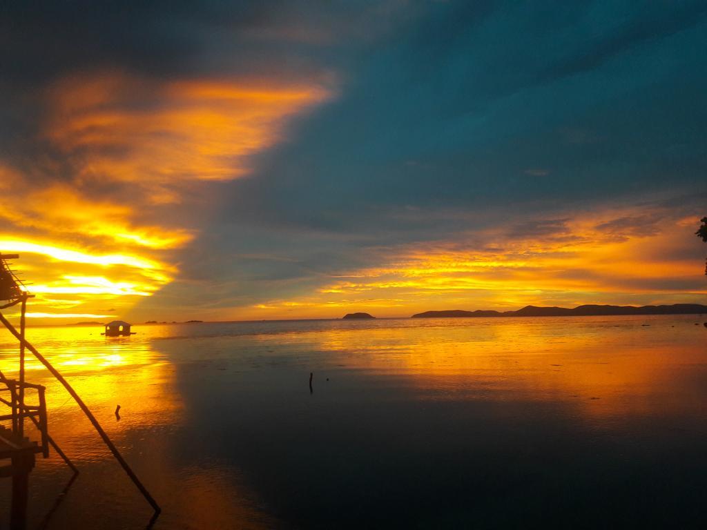 Alam Indah Beach Resort Busuanga Luaran gambar