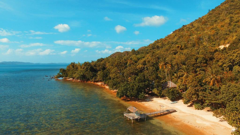 Alam Indah Beach Resort Busuanga Luaran gambar
